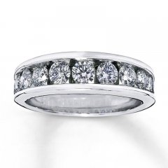 Previously Owned Band 1-1/5 ct tw Diamonds 14K White Gold